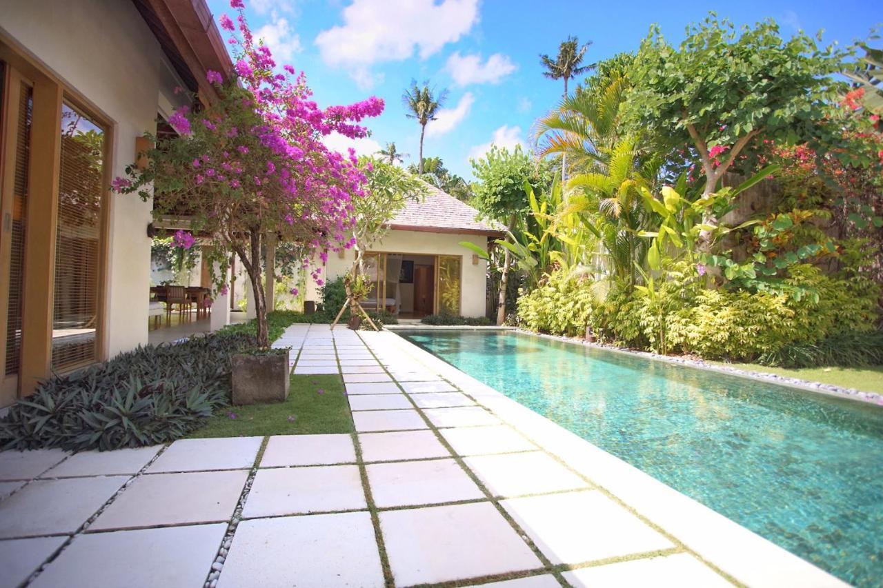 Villa Bali Asri Batubelig เซมินยัค ภายนอก รูปภาพ