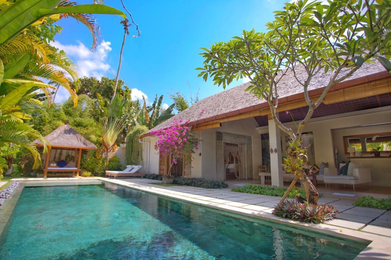 Villa Bali Asri Batubelig เซมินยัค ภายนอก รูปภาพ